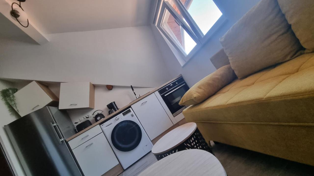 Apartament Steep-Climb Attic Studio W Floor Heating, Two Beds & 55" Tv Zagrzeb Zewnętrze zdjęcie