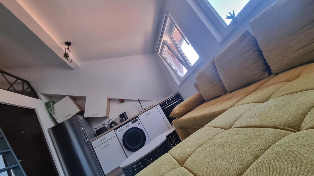 Apartament Steep-Climb Attic Studio W Floor Heating, Two Beds & 55" Tv Zagrzeb Zewnętrze zdjęcie